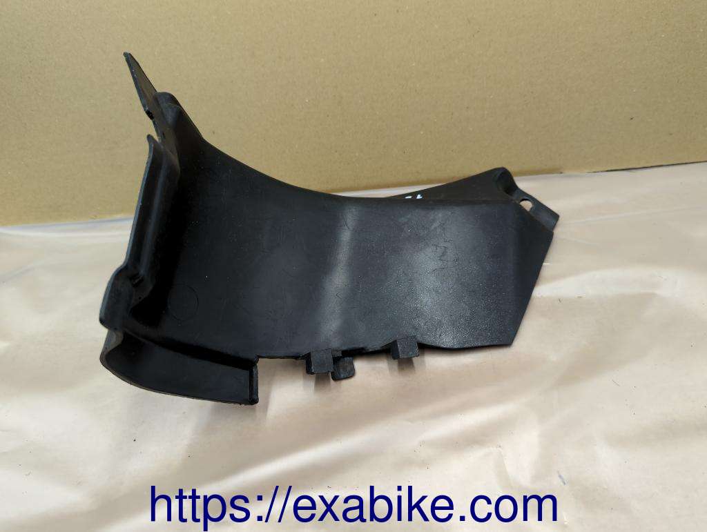 various cowl, Right Honda VF1000F - photo 2