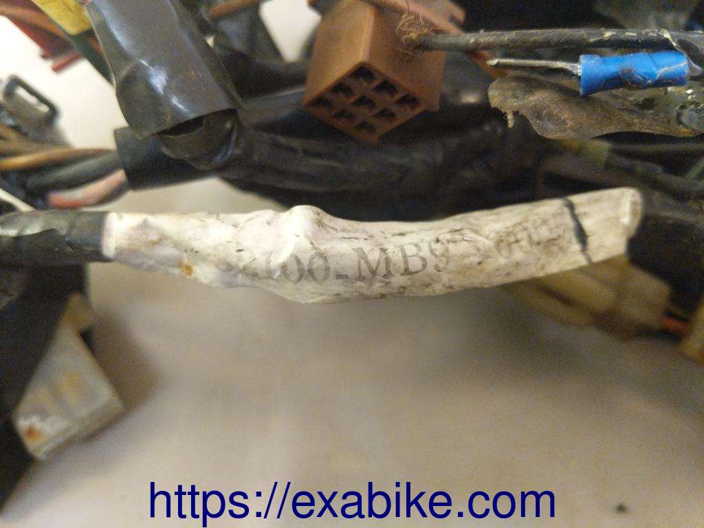 faisceau electrique Honda GL 1100 Goldwing - photo 4