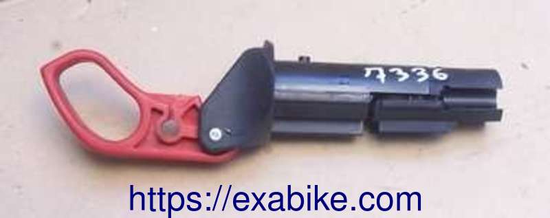 belt unlock BMW 125 C1 - photo 1