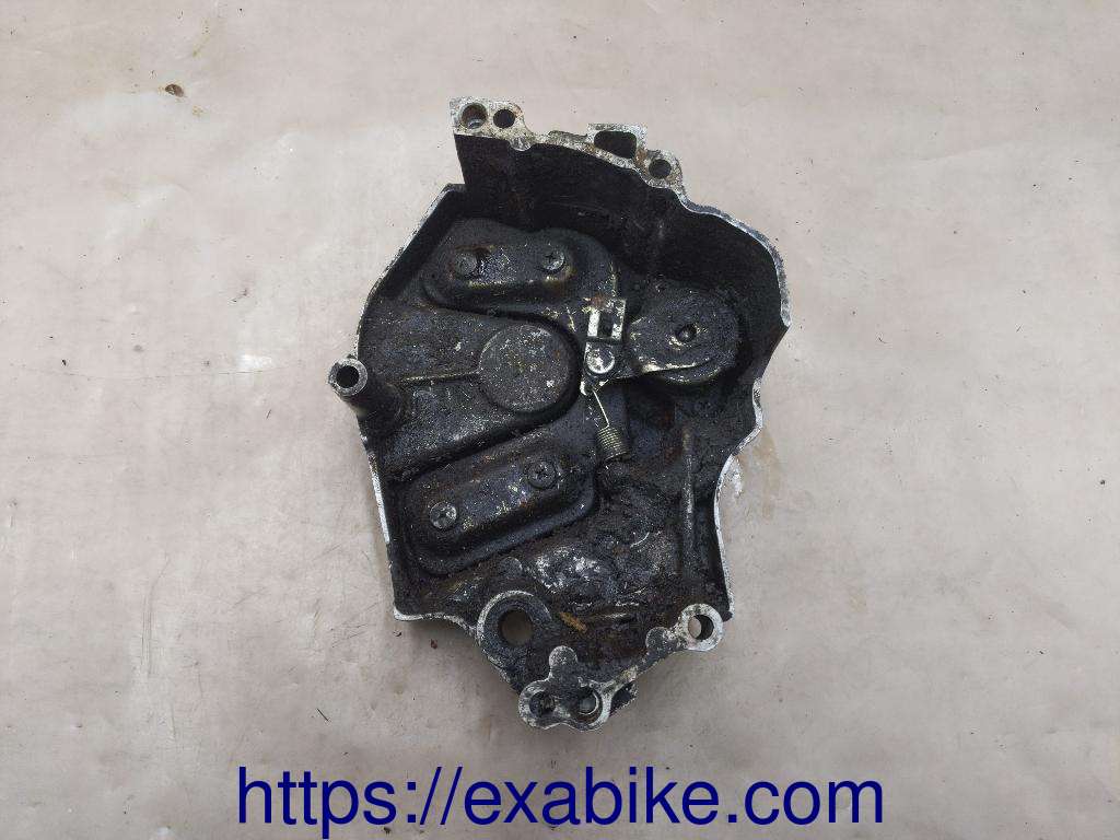 rear left engine cover Yamaha FZR 400 - photo 2