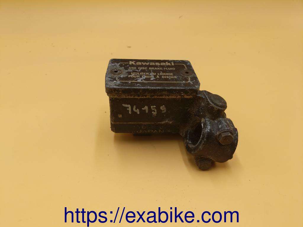 Front brake master cylinder Kawasaki GPZ 1100 ZX - photo 1