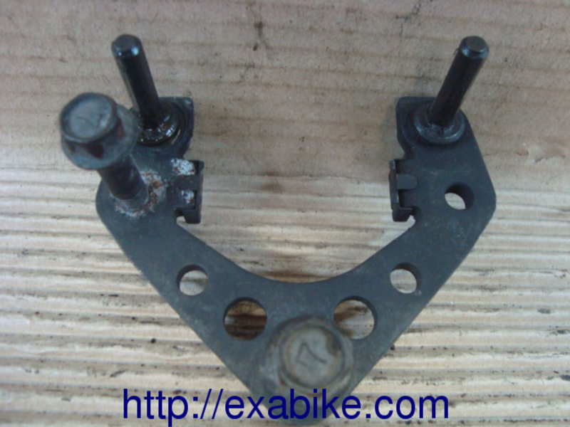 support d'étrier Kawasaki GPZ 1100 ZX - photo 1
