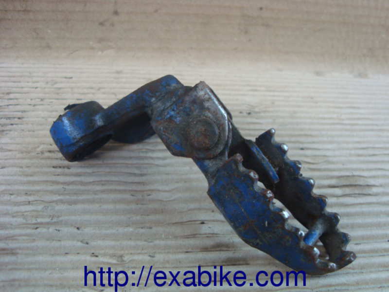 footrest, left Suzuki DR 750 - photo 1