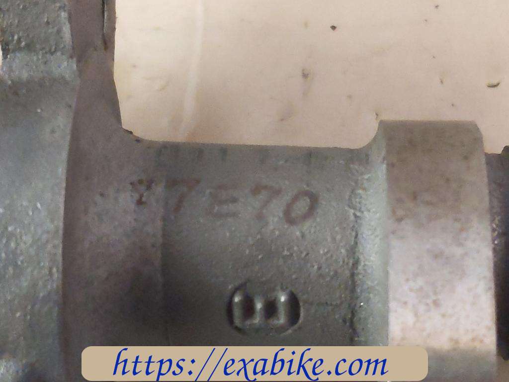 camshaft, intake Suzuki GSXR 750 - photo 4
