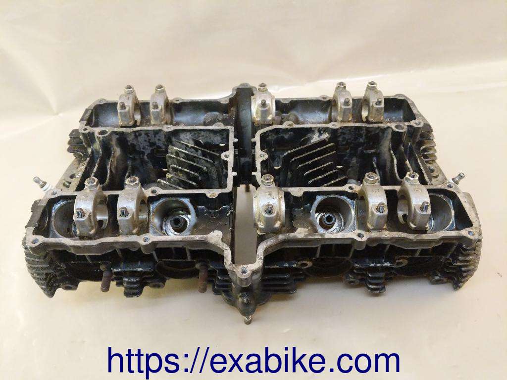 cylinder head Yamaha XS 1100 - photo 1