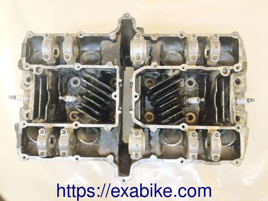 cylinder head Yamaha XS 1100 - photo 2