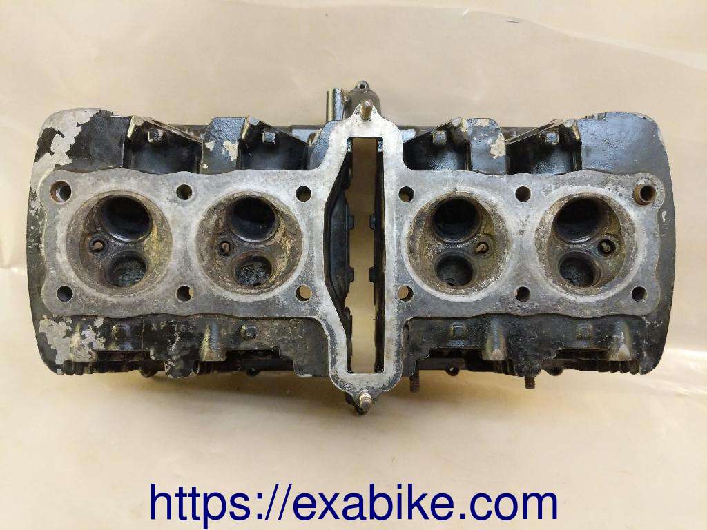 cylinder head Yamaha XS 1100 - photo 5