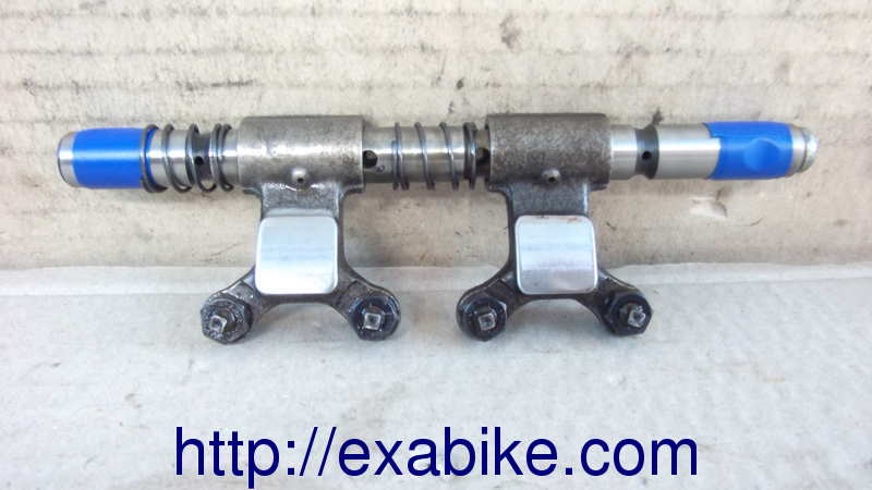 basculeurs Suzuki GSX 750 EF - photo 1