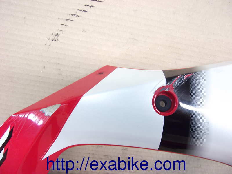 middle cowl, left Yamaha R6 - photo 2