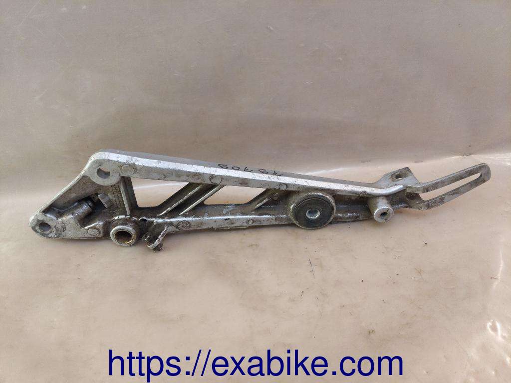 footrest bracket, right Hyosung GF 125 - photo 2