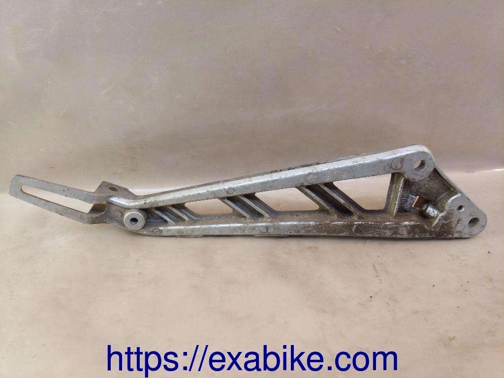 platine repose-pied gauche Hyosung GF 125 - photo 2