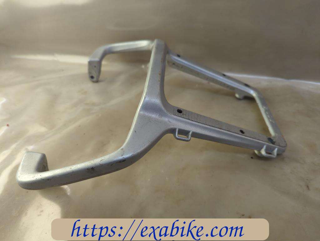 rear seat cowl bracket Aprilia Pegaso 125 - photo 3