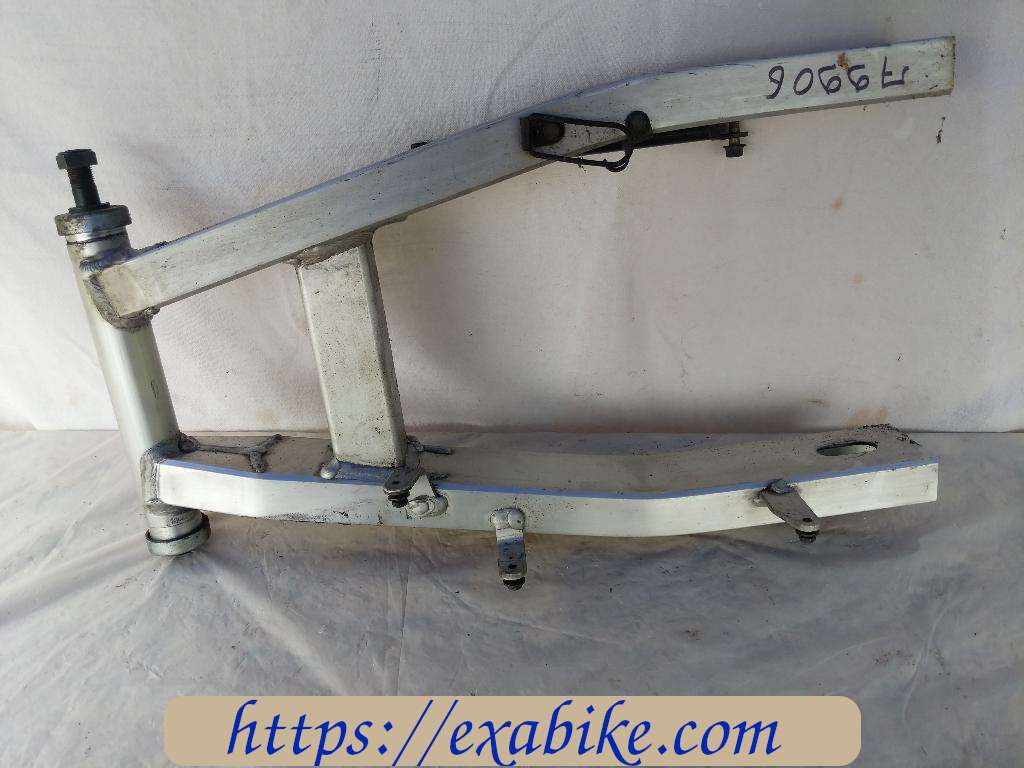 swingarm Yamaha FZS 600 Fazer - photo 4