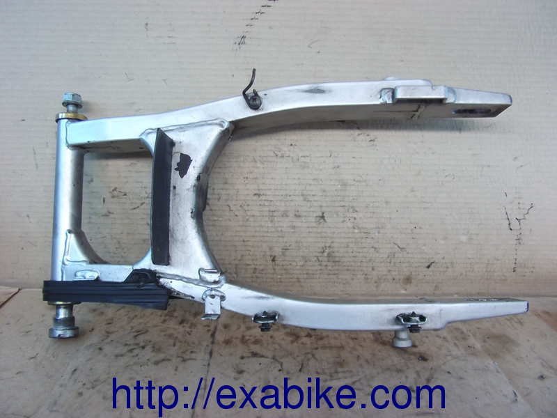 swingarm Hyosung 650 GTR - photo 1