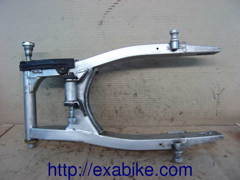 swingarm Hyosung 650 GTR - photo 2