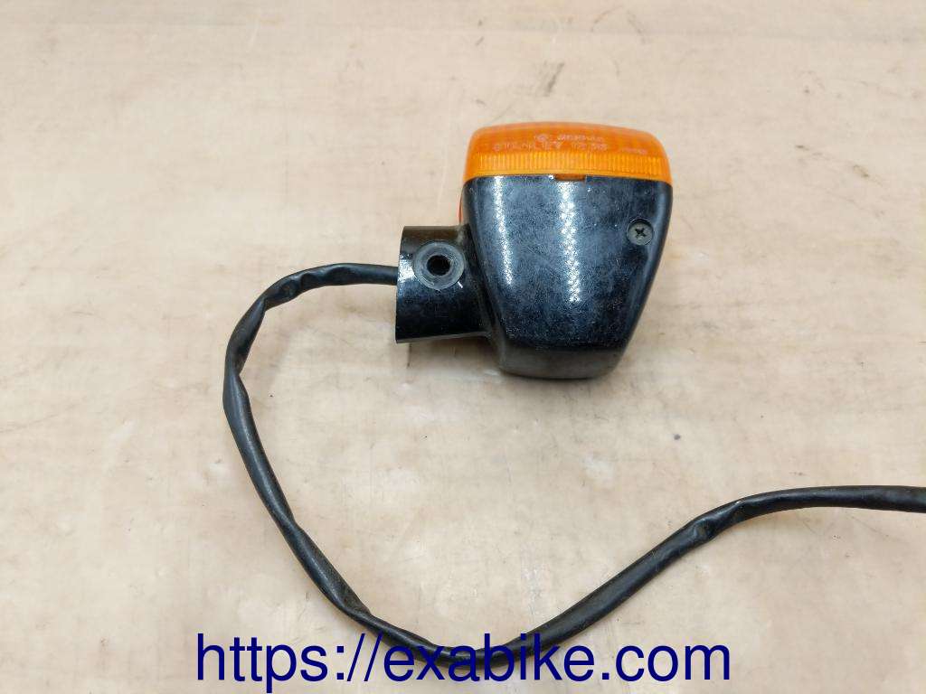 turn signal, front right Honda VF1000F - photo 2