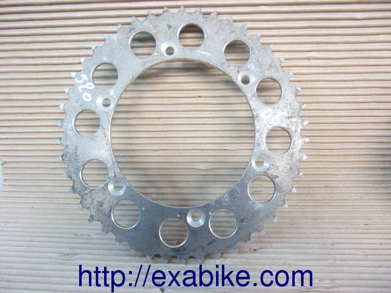 sprocket Suzuki RGV 250 - photo 1