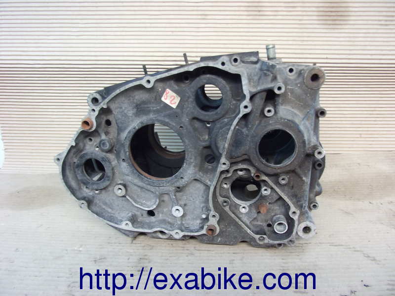 crankcase set Suzuki DR 600 - photo 1