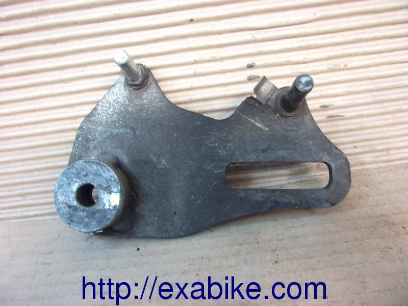 support étrier arrière Honda CBR 125 - photo 1