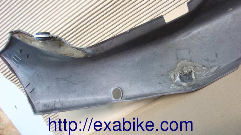cowling, rear right Suzuki Bandit 1200 - photo 3