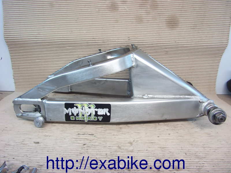 swingarm YAMAHA 1000 R1 - photo 2