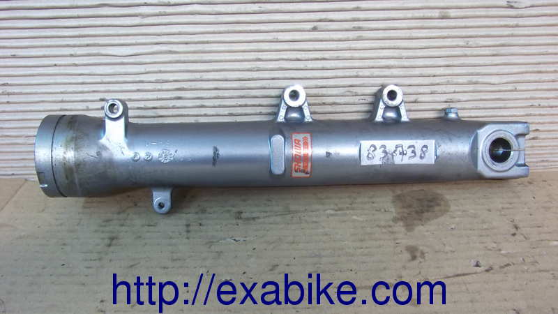 case,right Honda VFR 750 - photo 2