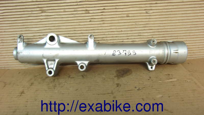fork lower case, right Yamaha XTZ 750 - photo 2