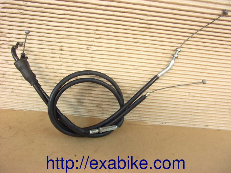 cables des gaz Yamaha FZR 1000 - photo 1
