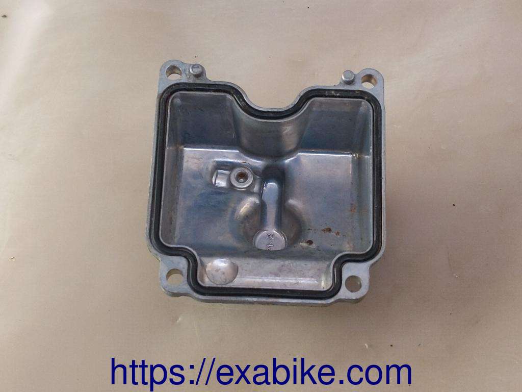 float chamber, left Yamaha FZS 600 Fazer - photo 3