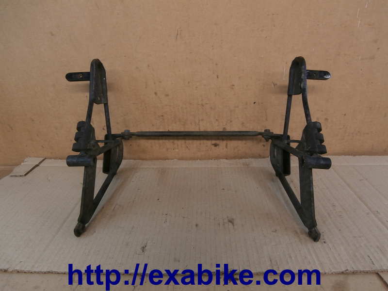 support des clignotants arrière Honda GL 650 Silverwing - photo 1