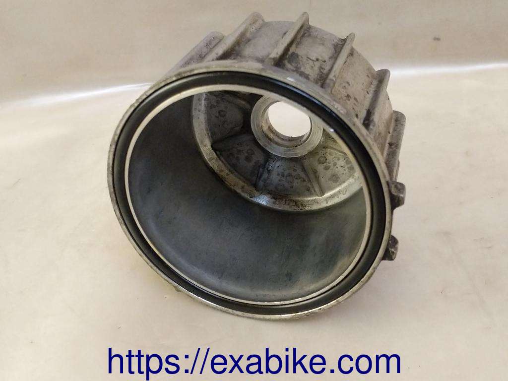 oil filter case Honda GL 1200 Goldwing - photo 3