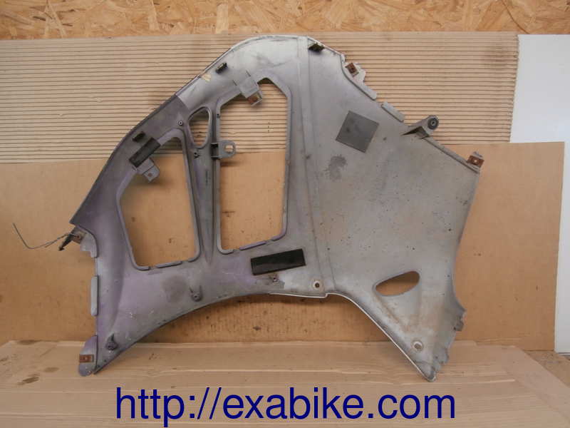 under cowling, right Suzuki RF 600 - photo 2