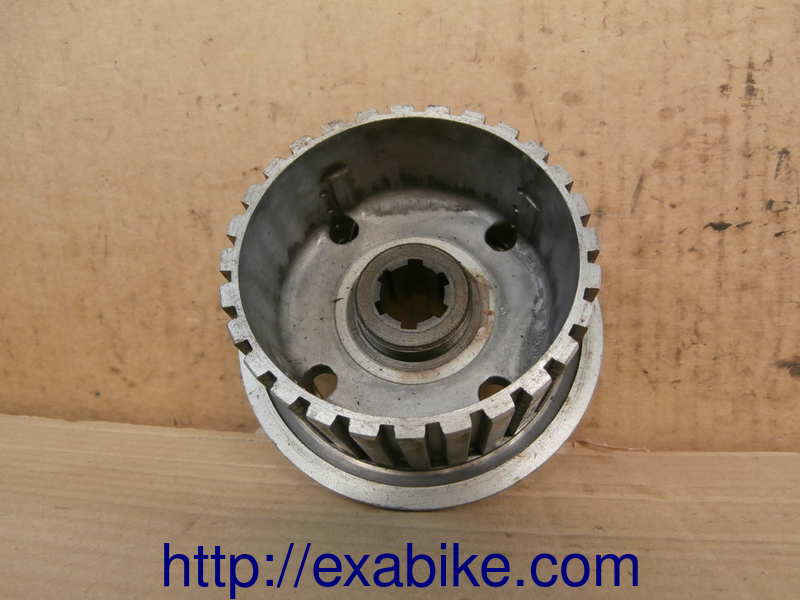 noix d'embrayage Suzuki GSXF 1100 - photo 1