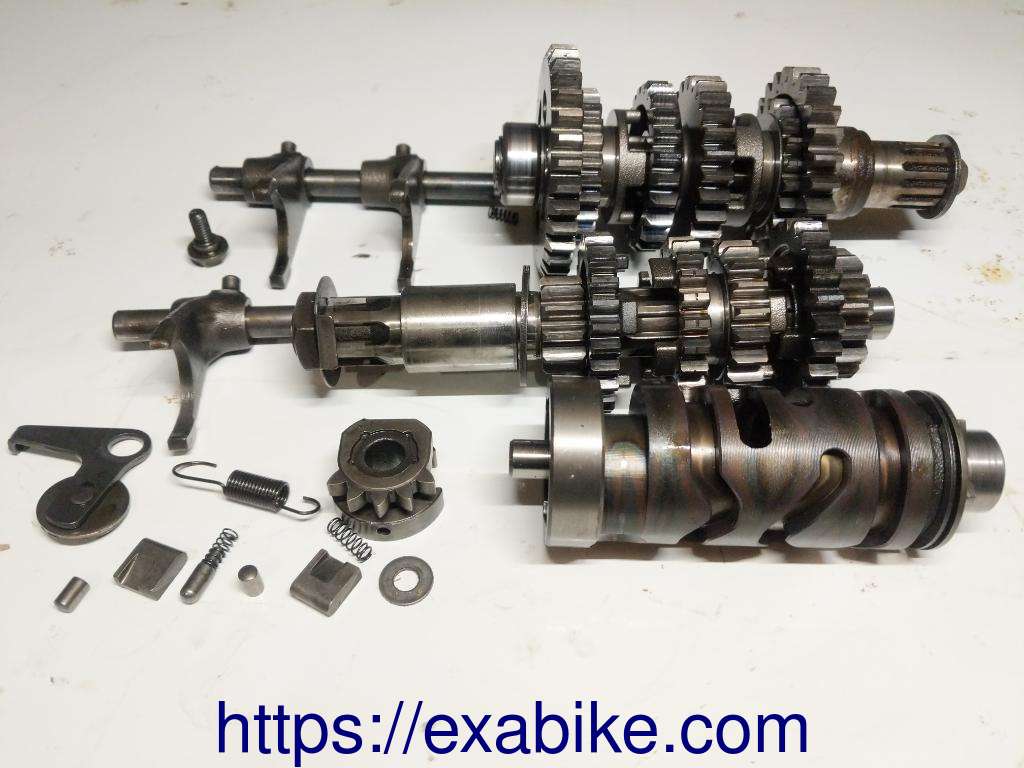 gear box Suzuki DR 125 - photo 1