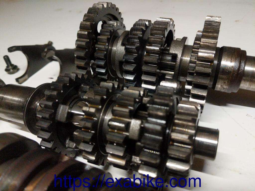 gear box Suzuki DR 125 - photo 2