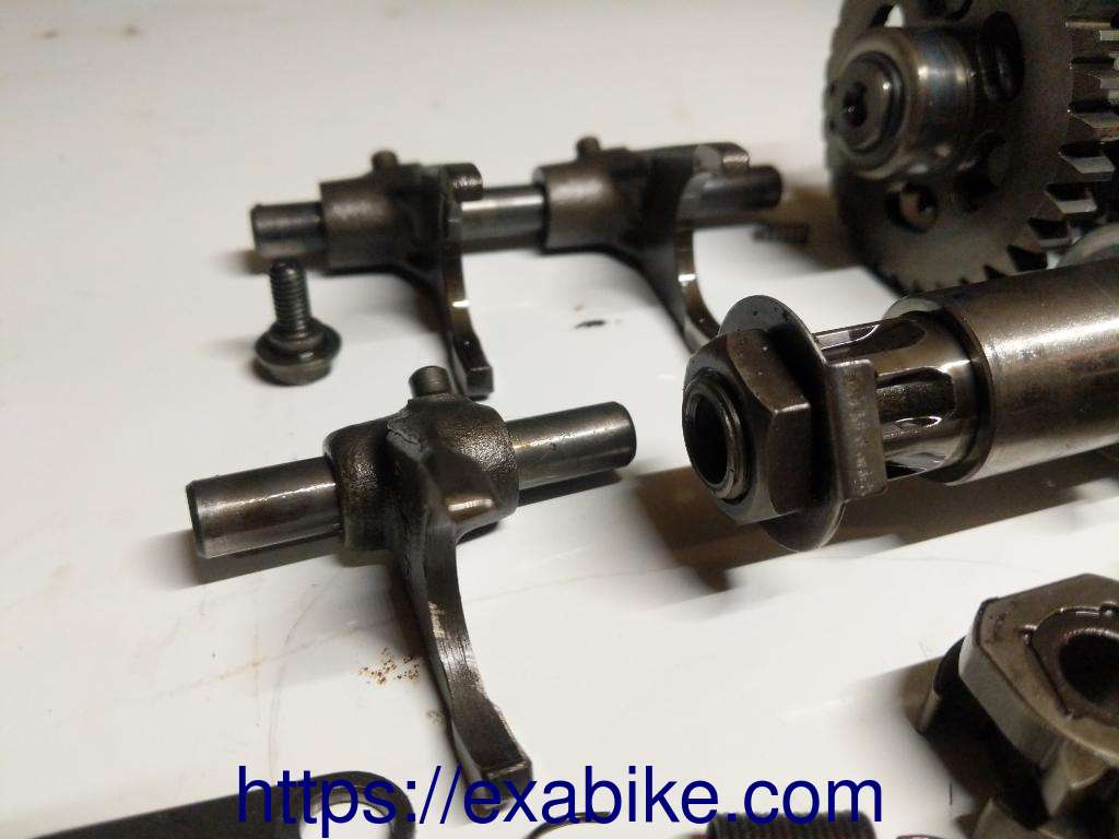 gear box Suzuki DR 125 - photo 3