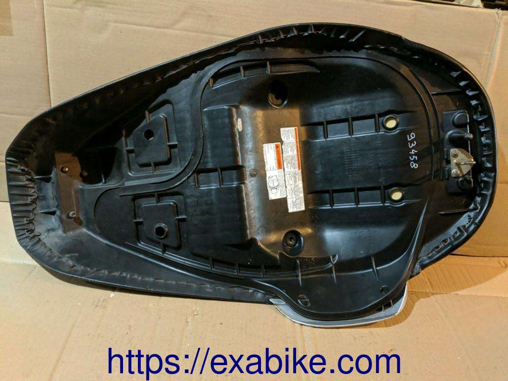 seat Suzuki 125 Burgman - photo 3