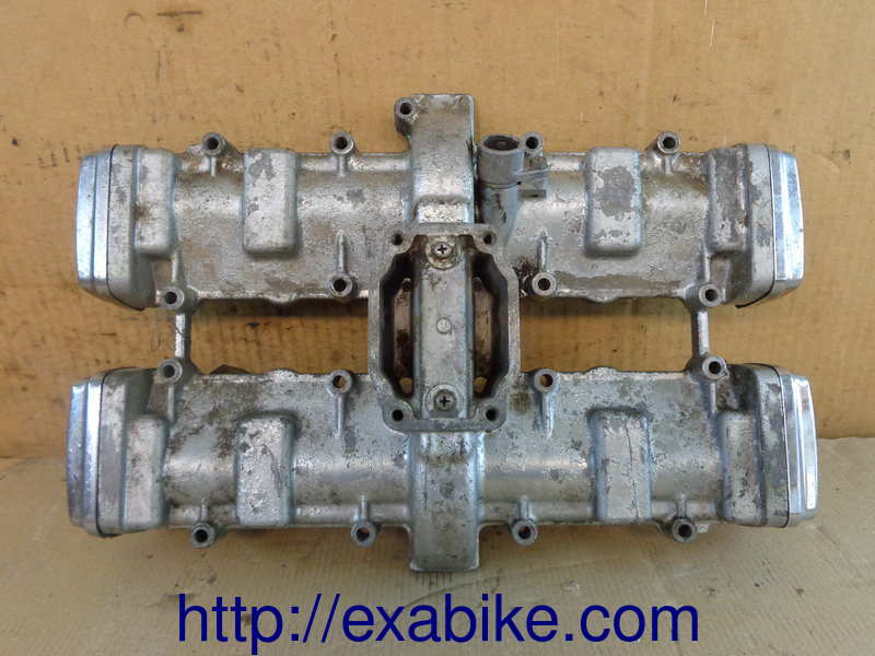 cylinder head cover Suzuki GSX400F - photo 1