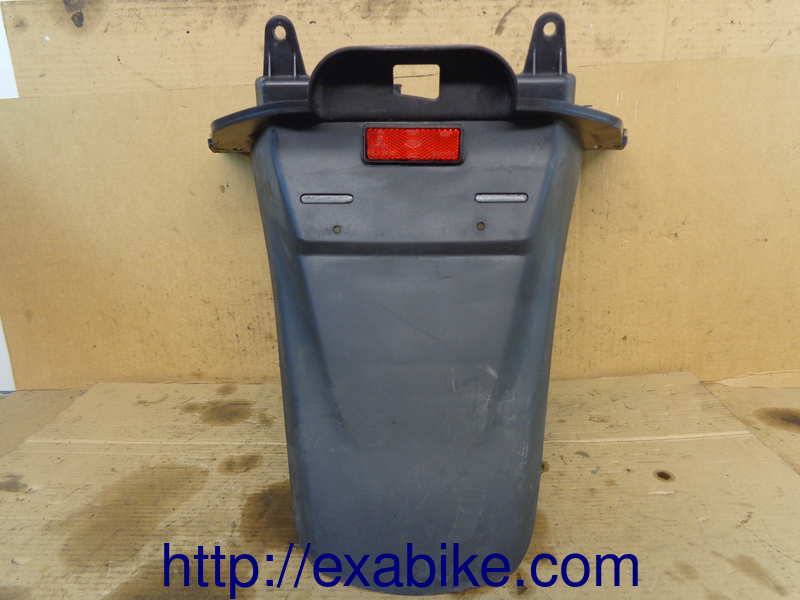 garde-boue arrière Suzuki 125 Burgman - photo 1