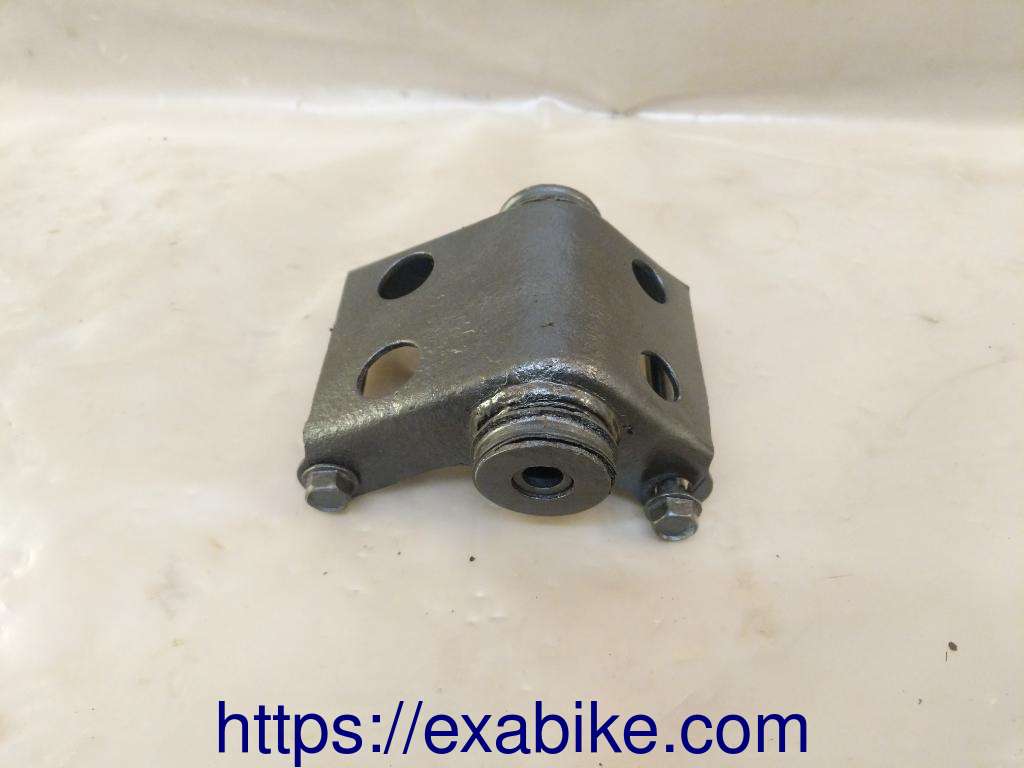engine front bracket Daelim VS 125 - photo 1