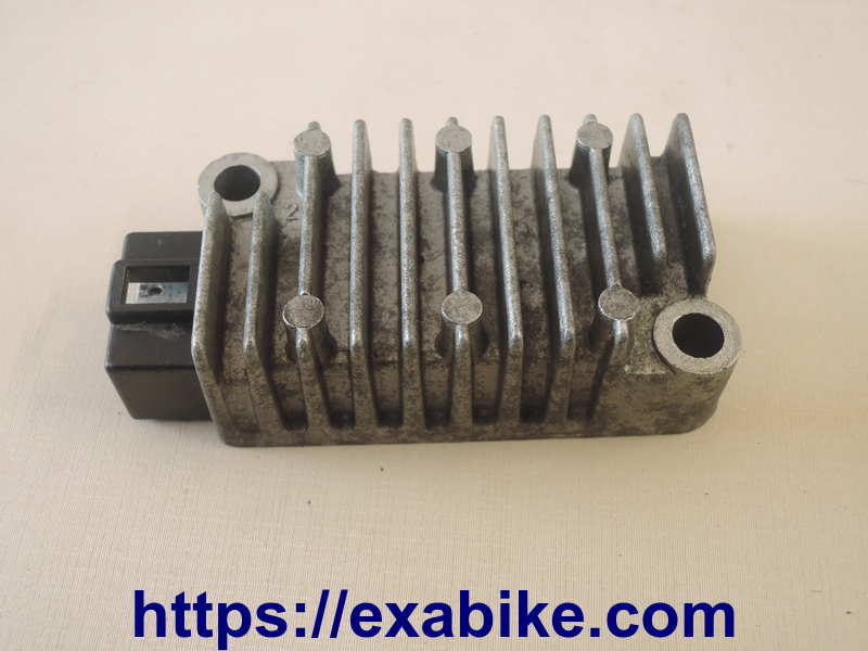 regulateur Yamaha TT 600 - photo 1