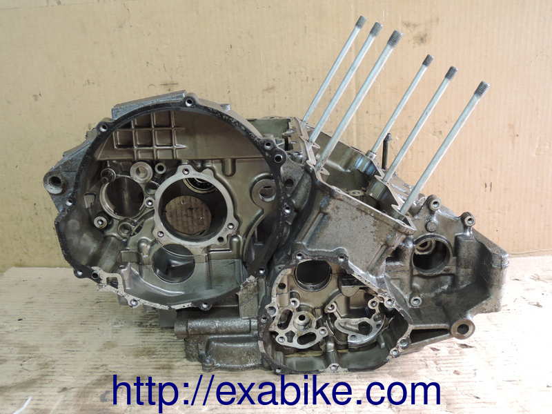 engine middle cover Yamaha XTZ 750 - photo 1