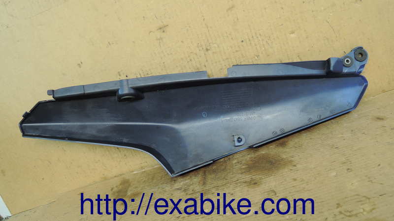 cowling, rear left Suzuki DL 650 V-Strom - photo 2