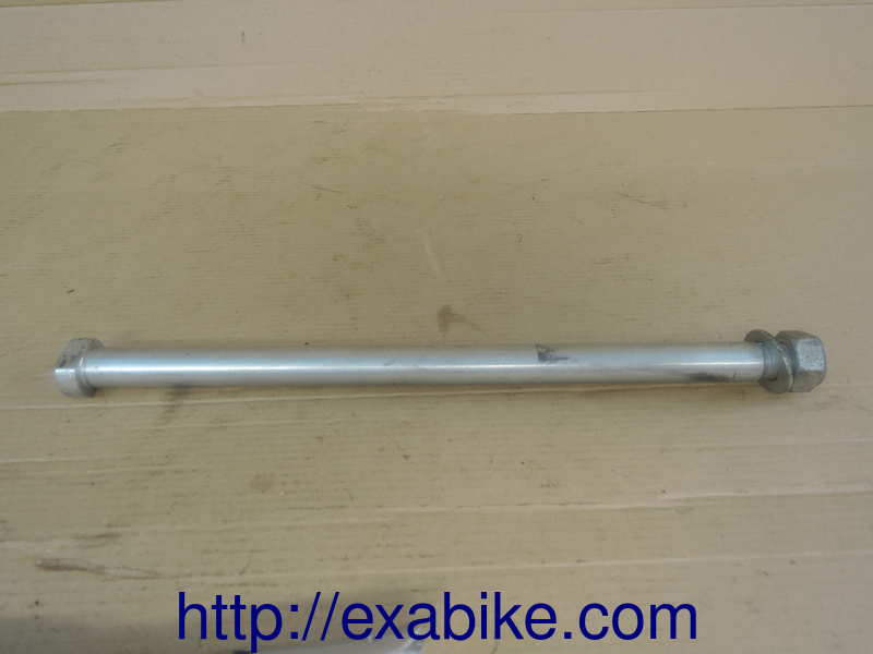 swingarm axle Yamaha XTZ 660 - photo 1