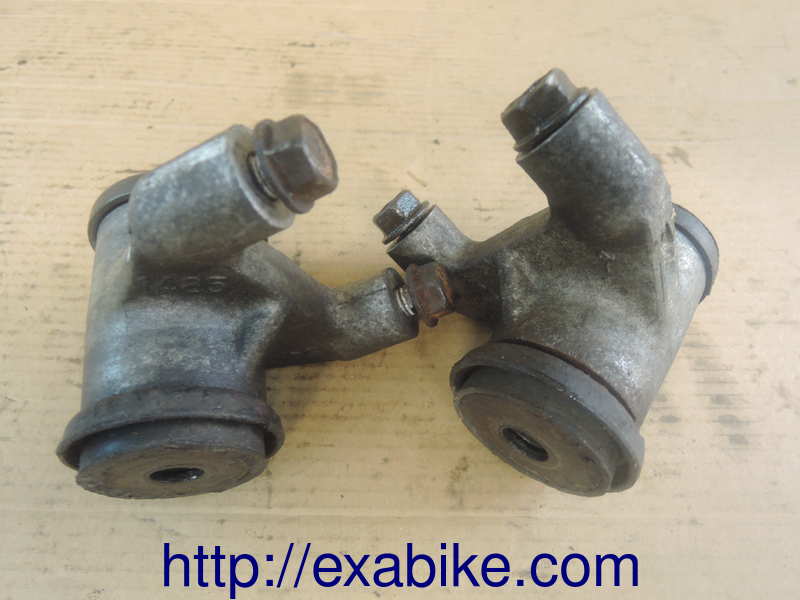 engine bracket Kawasaki GPX 750 - photo 1