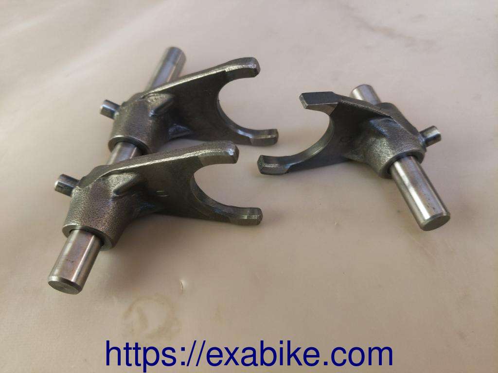gearbox Hyosung GT 125 COMET - photo 3