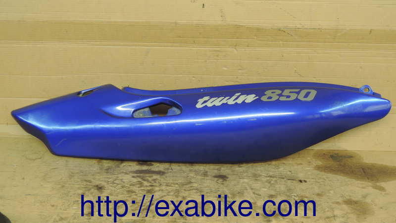 flanc arrière droit Yamaha TDM 850 - photo 1