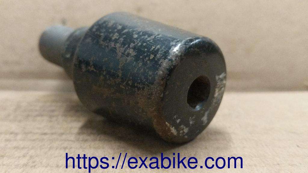 handlebar end Yamaha TDM 850 - photo 1