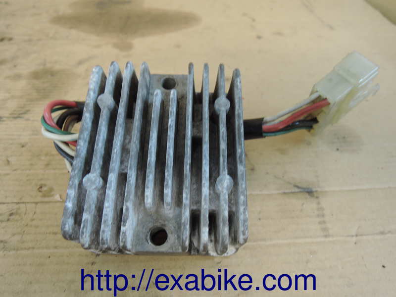 regulator Yamaha XJ 750 Seca - photo 1