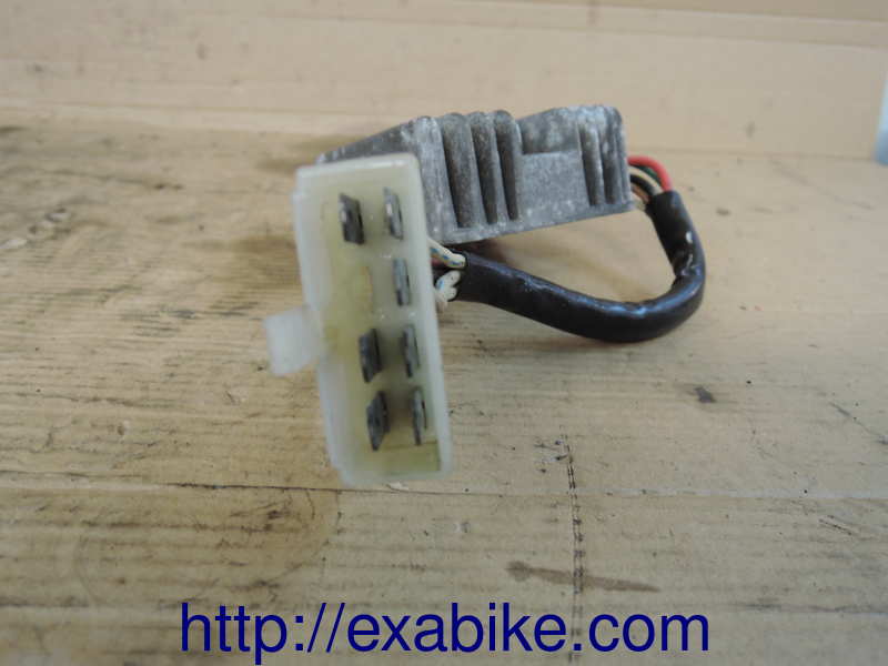 regulator Yamaha XJ 750 Seca - photo 2